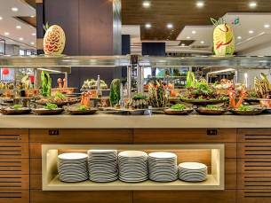 Hotel Saturn Palace Resort