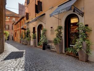 Hotel Trevi