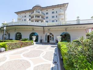 Palace Hotel