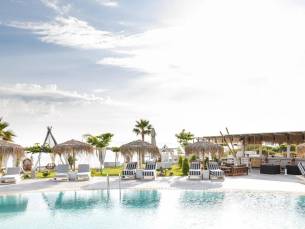 Blue Carpet Luxury Suites