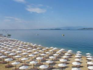 Hotel Akrathos Beach
