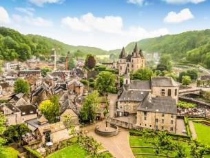 FLASHDEAL! ⚡Uniek vakantiepark o.b.v. logies in het sfeervolle stadje Durbuy in de Ardennen + GRATIS parkeren!