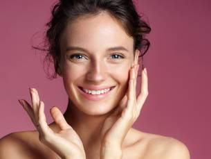 Gezichtsbehandeling naar keuze