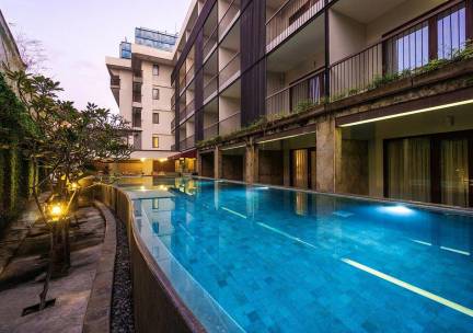 Quest Hotel Kuta