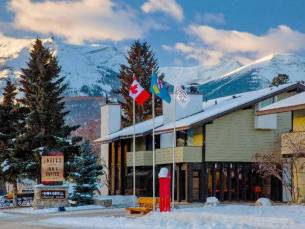 Jasper Inn & Suites