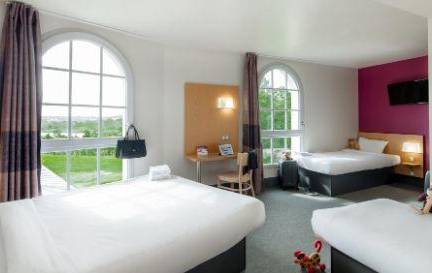 Disneyland Paris per bus - Hotel B&B** near Disneyland&reg; Paris