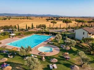 Vakantiepark Le Corti Di Montepitti