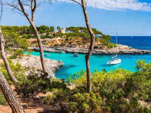 ???? Surprise trip: Mallorca! ???? Ontdek het zonnige eiland Mallorca incl. vlucht en ontbijt