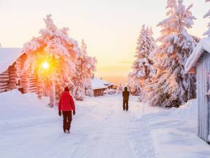 ALLES IN 1-DEAL: Fins Lapland! ❄️ 8-daagse reis naar de SCHATTEN van Fins Lapland incl. vlucht, bagage, gebruik sauna, EXCURSIES t.w.v &euro;250,- ???? & MEER o.b.v. halfpension
