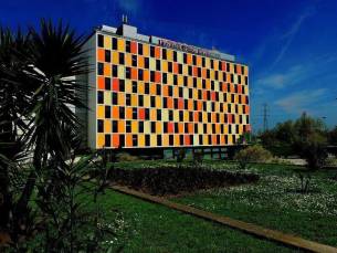 Star Inn Porto - Low Cost Design Hotel