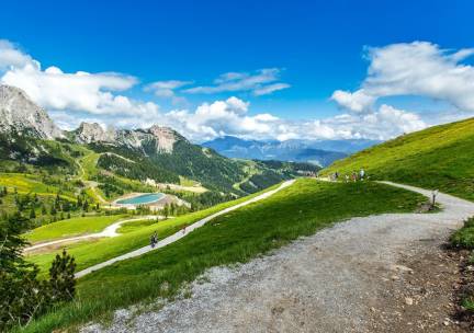 Bergavontuur met het hele gezin in Karinthi&euml;! 4*-hotel met GRATIS wellness en zwembad incl. Nassfeld Plus Card + nog veel MEER! O.b.v. halfpension