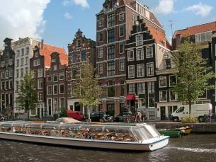 STUNT! ⚡ Ontdek het levendige Amsterdam vanuit een charmant hotel nabij het Vondelpark incl. ontbijt