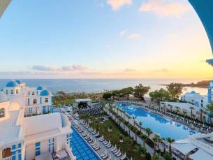 Rubi Platinum Spa en Suites