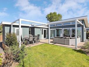 Duinvilla op park aan het Veluwemeer