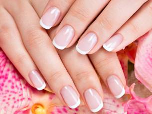 Spa-manicurebehandeling + gellak of BIAB (45 of 60 min)