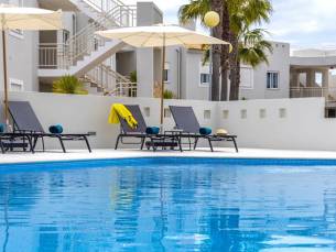 Appartementen Placid Village - inclusief huurauto