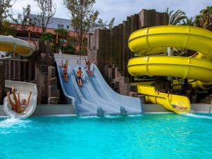 Spring Hotel Bit&aacute;cora