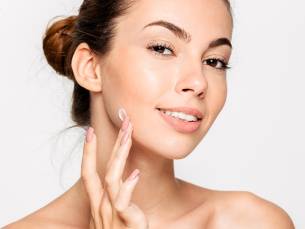 Gezichtsbehandeling naar keuze (50 of 60 min)