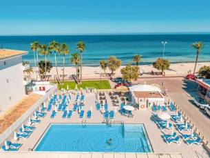 R2 Veronica Beach Hotel