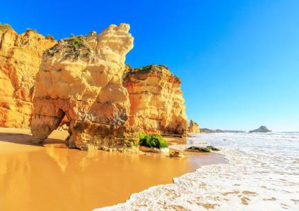 Albufeira op z'n best! ???? Verblijf in een studio incl. vlucht en huurauto o.b.v. logies