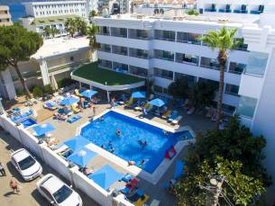 Banu Hotel