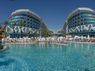 Vikingen Infinity Resort & Spa