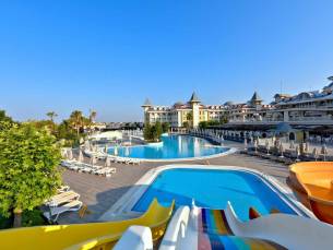 Side Star Resort