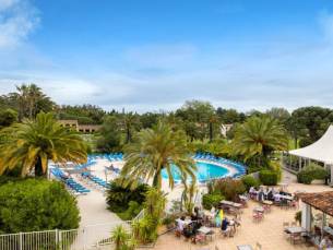 FLASHDEAL! ⚡ ALL-INCLUSIVE genieten met het hele gezin aan de C&ocirc;te d'Azur nabij Saint-Tropez in een 4*- hotel met heerlijk zwembad