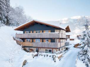 Huber's Lodge