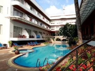 Samui First House Hotel