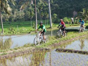 Fietsen vanaf de Batur