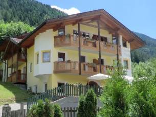 Geniet in een sfeervolle B&B in Bocenago en ontdek de Dolomieten incl. ontbijt!