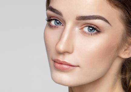 Powder brows + eventueel nabehandeling