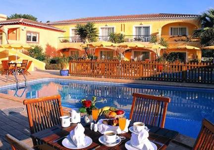 Costa d'Oiro Ambiance Village