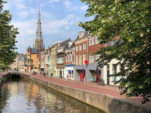 NS COMBI-DEAL! Luxe 4*-hotel in de gezellige binnenstad van Leeuwarden incl. ontbijt & NS treinretour