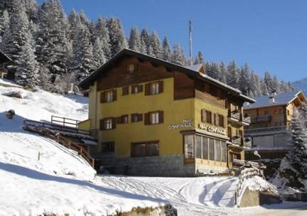 Hotel Confinale