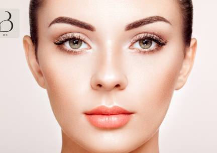 Wenkbrauw- of wimperbehandeling naar keuze