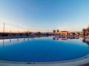 Almyros Beach Resort & Spa