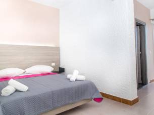 Hotel Essential Summer - adults only