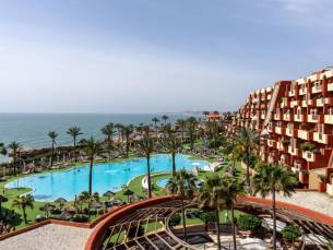 Kom tot rust in een 4-* resort aan de Costa del Sol nabij M&aacute;laga! Op loopafstand van het strand. Incl. vlucht, transfer & ontbijt of o.b.v halfpension