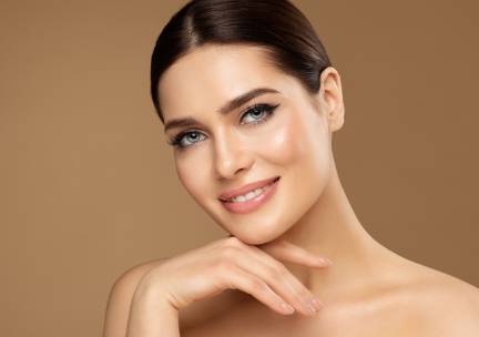 Gezichtsbehandeling naar keuze of microneedling (30, 45 of 60 min)