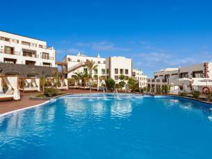 Heerlijk bijkomen op Lanzarote in een 5*-familiehotel o.b.v. halfpension incl. vlucht en transfer!