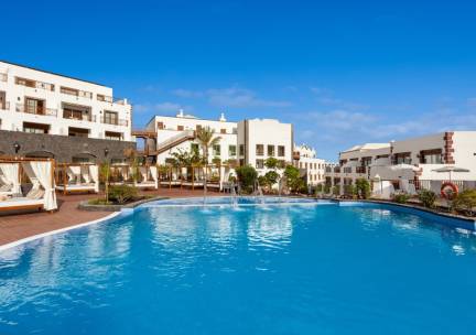 Heerlijk bijkomen op Lanzarote in een 5*-familiehotel o.b.v. halfpension incl. vlucht en transfer!