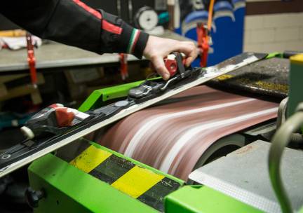 Onderhoud ski's of snowboard of Wax- en slijpworkshop (2,5 Ã  3 uur)