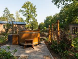 Tiny Loft met hottub - 4 personen