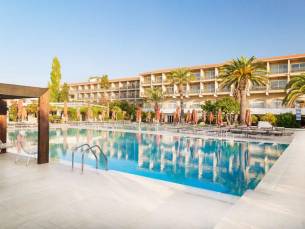 8 daagse vliegvakantie naar Doryssa Seaside Resort in pythagorion, griekenland