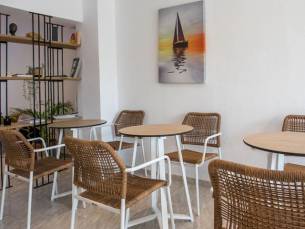 Nikos B&B