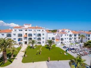 FERGUS Style Carema Beach