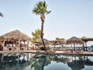 Gloria Maris Hotel Suites & Villas