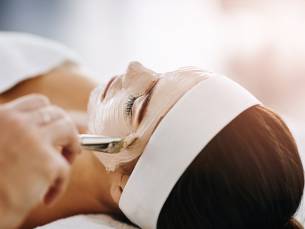 Hydraterende gezichtsbehandeling naar keuze (30 of 40 min)